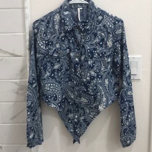 Denim paisley cropped button down